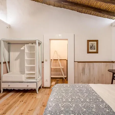 Altido Splendid Family House With Pool And Patio